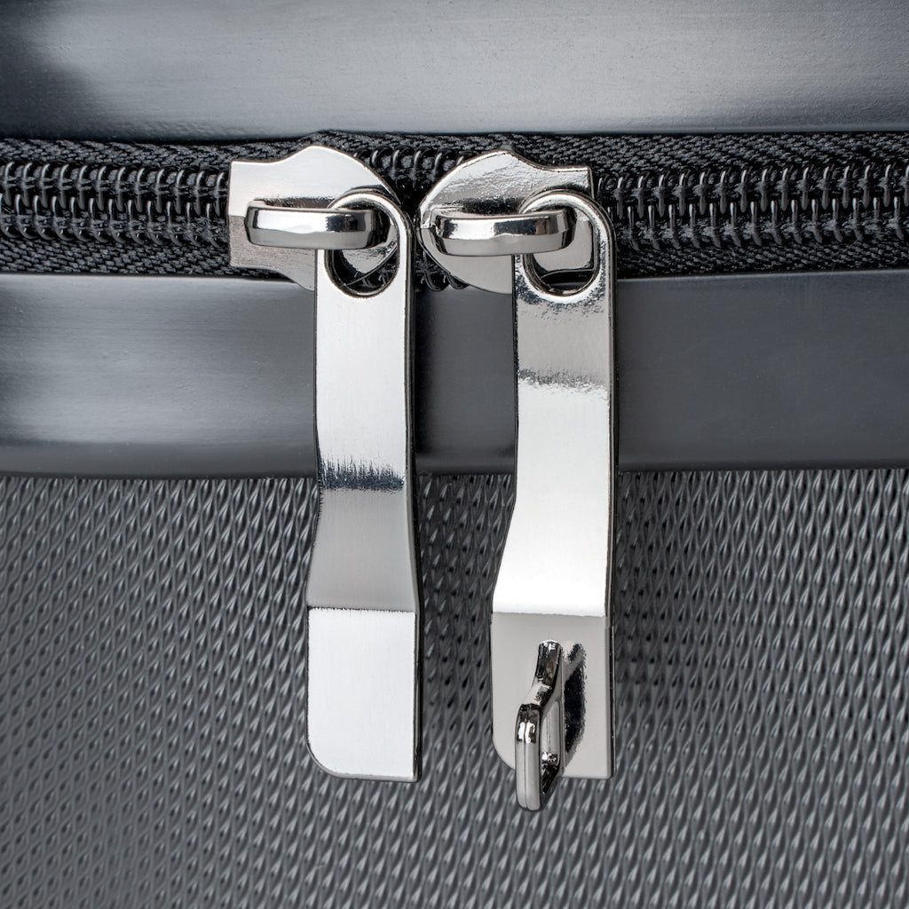 King YAHWEH Tetra - Carry-On Suitcase (Black & Fire Red)